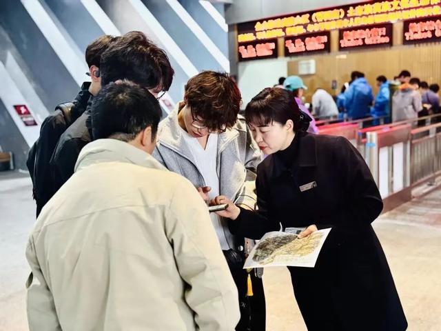 清明小长假接待9.5万人次！恩施大峡谷春日画卷引八方来客