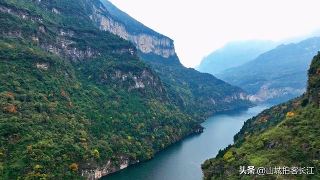 四川平替九寨沟的宝藏小城，藏着川西所有秘境奇景，你知道它吗？