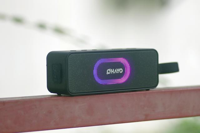 叫板千元旗舰？雷登S11蓝牙音箱音质与灯效皆向旗舰看齐