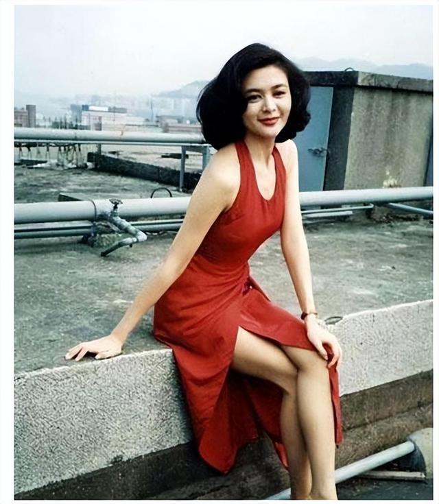 “为求上位，主动献身”！来看看这4位女明星是真“大方”！