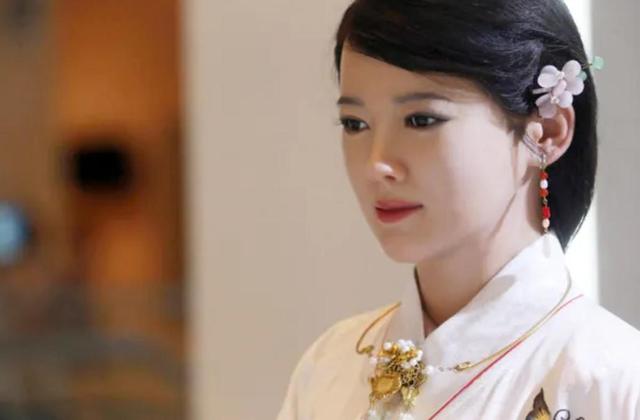 日本“妻子机器人”售价仅十万，与人造子宫结合或淘汰女性？太扯