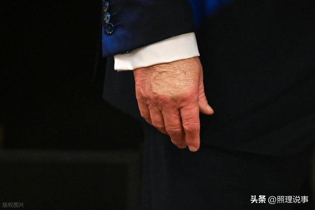 博主：特朗普迎来四重危机