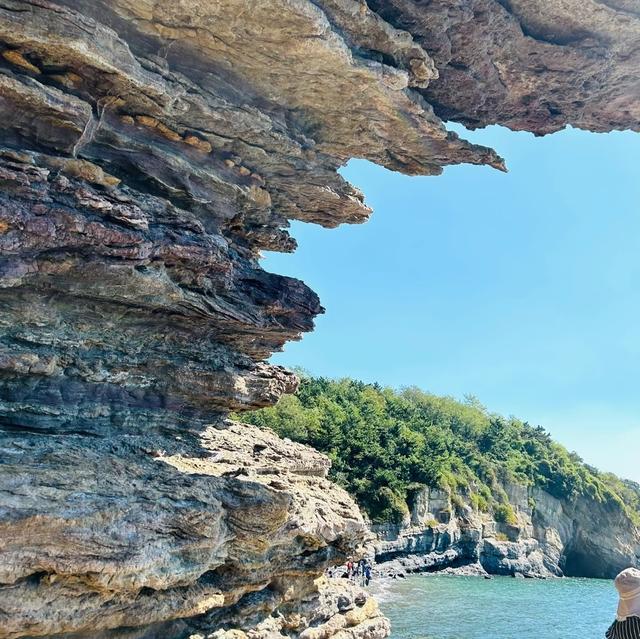 我是上海人，旅游景点大连金石滩，见几亿年海蚀怪石比老家石头凶