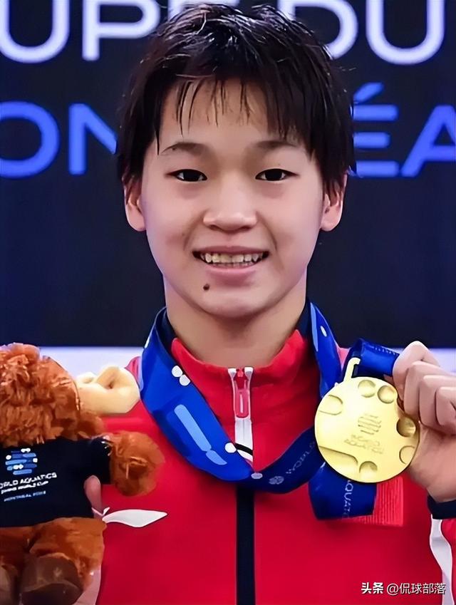 全红婵雕像事件持续发酵，宋清辉：应火速拆除全红婵雕像