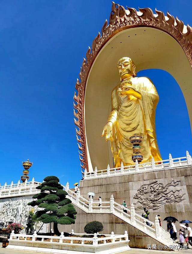 东林大佛&东林寺，在大佛脚下休憩