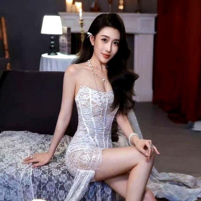 北舞校花 周洛伊 立体的五官 高挑的身材 完美诠释东北佳人的独