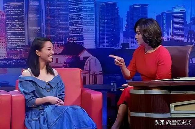 面相变了！拒绝道歉，“逃往”法国，57岁金星满脸褶子胸都小了