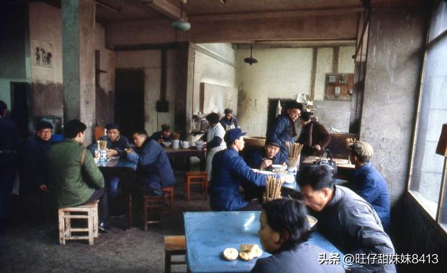 1983年一碗拉面多少钱？看完饭店价目表才相信，相当于现在多少钱