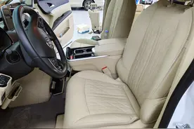 别克GL8改装升级世纪款扶手箱，手把手教你怎么做图片