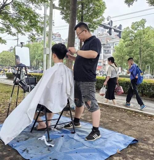 理发行业惨遭重拳，明明没有受到电商冲击，为啥会把自己玩黄了？