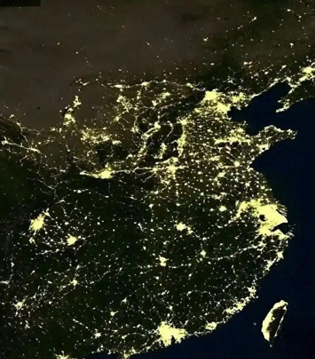 美论坛：如果中国发电量真的世界第一，为什么夜晚没有印度亮？