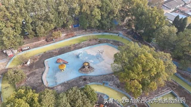 二〇二五年十二月七日，再去看看莲花池公园