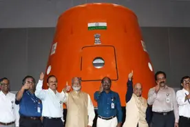 印度飞船着陆后完好如初，中国却黑得像锅底，难道是技不如人？图片