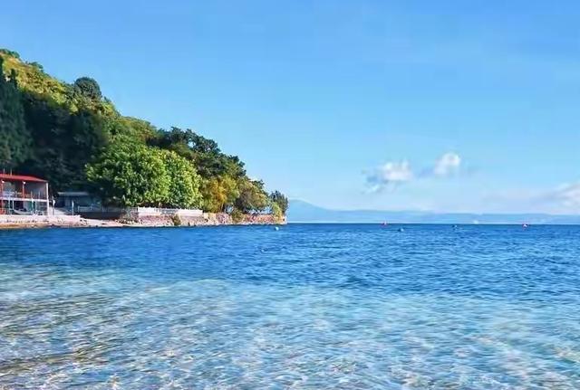 带着孙女去旅行（172）两游云南抚仙湖