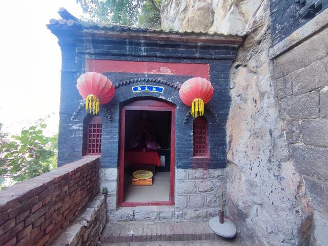博山青龙山古建筑群，城寨结合，构思巧妙，不虚此行