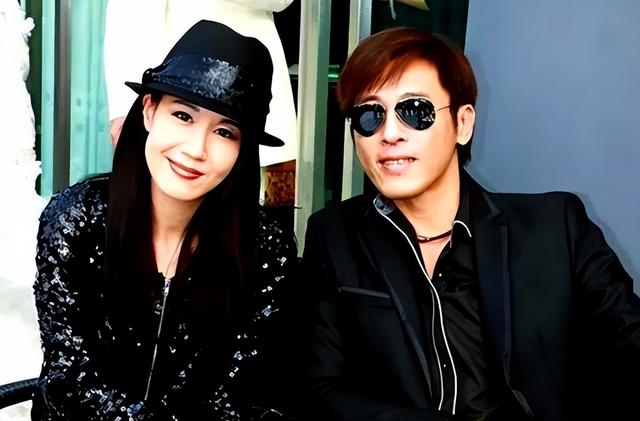 夫妻俩为了不变老，坚持31年不吃肉不生子，如今59岁近照不敢认