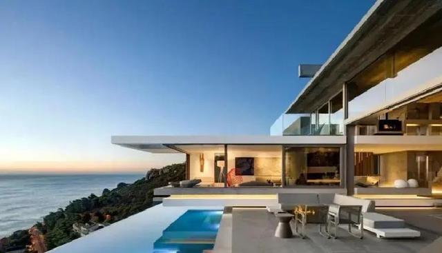 又揪出来一个巨贪，金额高达9.7亿	，首富夫人郝斌跨境逃亡