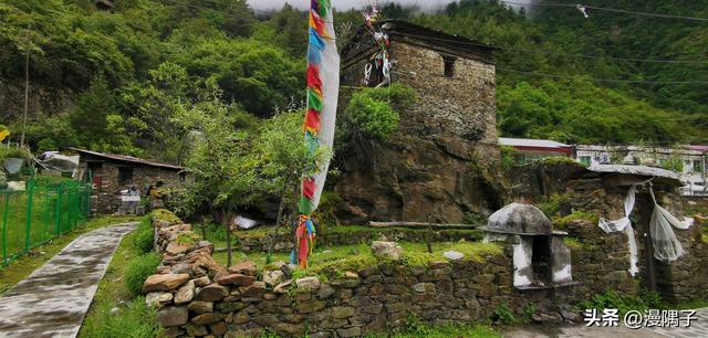 临近藏南边境风光（五）——中印战争前线指挥部、六世达赖修道处