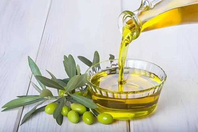 吃饭八分饱被推翻了？医生：过了55岁，吃饭尽量要做到这7点
