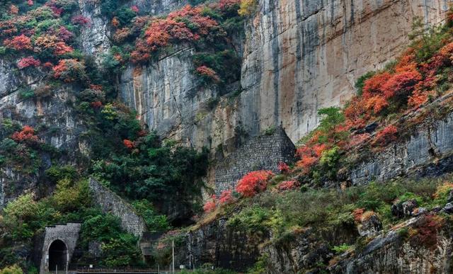 蜀道三国游进度条已加载：■■■■■□98%