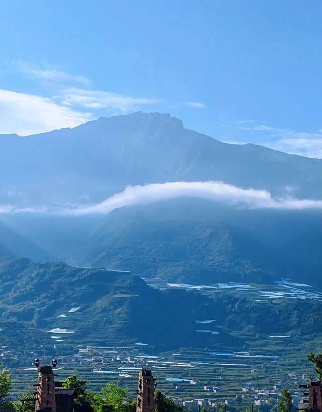 【美丽四川】茂县：云朵上的羌寨 夏日避暑天堂‖柳红樱