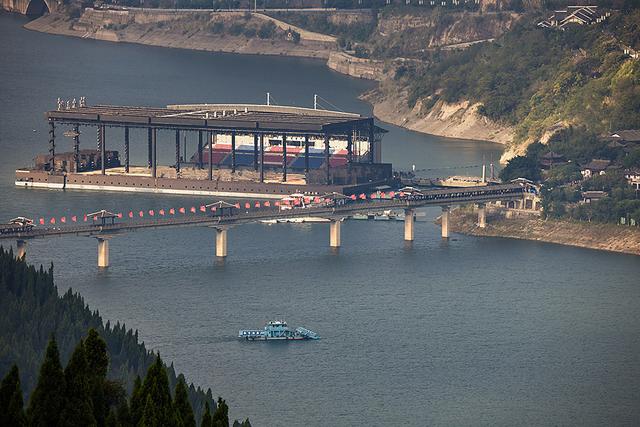 2024深秋四川行17 三峡之巅景区：登三峡之巅，揽夔门雄姿​