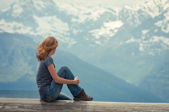 抑郁症：儿子抑郁偏执，别怪他不可理喻，是父母这种做法让他心寒