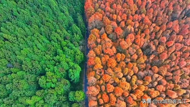 重庆尴尬的区县，设三座火车站却无车可坐，拥有多处“王炸”景点