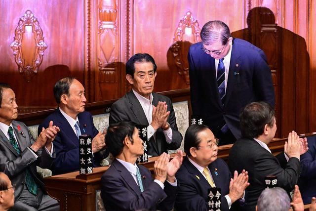 石破茂辞职第二天中国火速出手，中国动用反外国制裁法，毫不手软