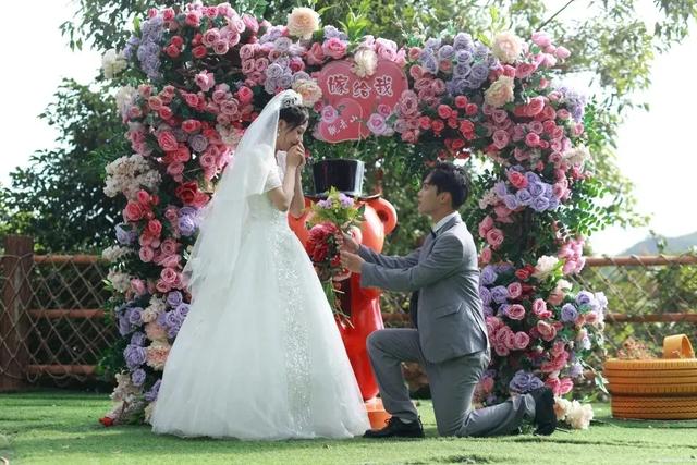 大年初六,迎六顺!观音山上众多游客接福接顺,解锁新春顺心游