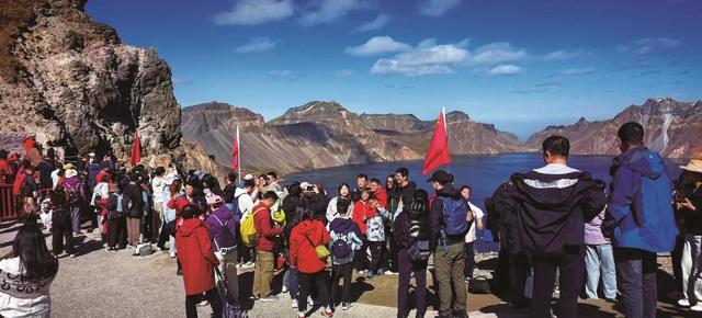 沈白高铁开通 这“泼天流量”长白山接住了