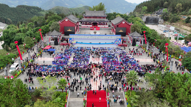 地名里的红河 | “一城望两国”！这个边境小城藏着多少惊喜？