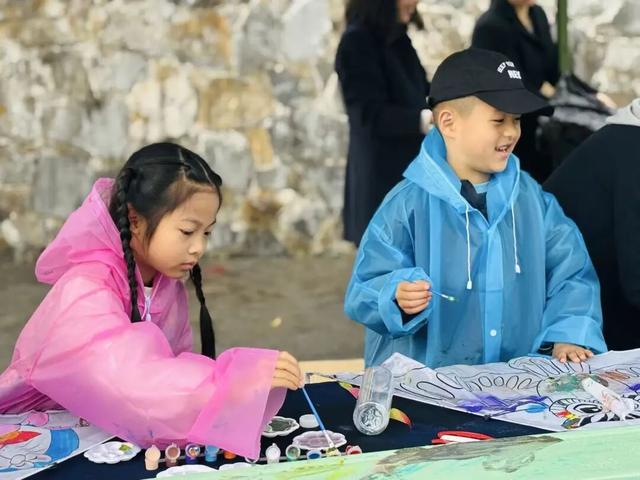 清明小长假接待9.5万人次！恩施大峡谷春日画卷引八方来客