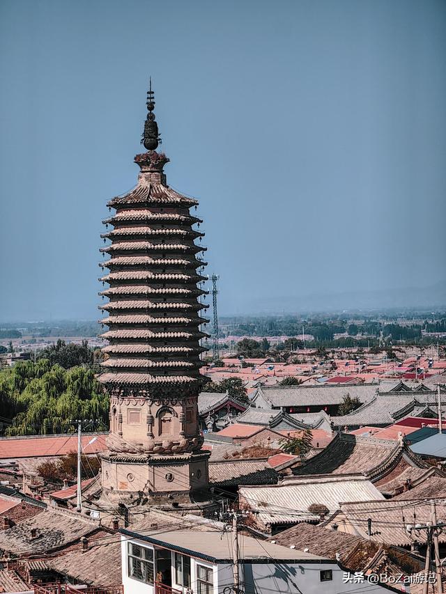 长城脚下的蔚县， 燕云十六州千年古城，红灯笼点亮烟火气