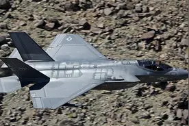 孟 彦：海军战力暴增200%？央视大秀“王炸组合”图片