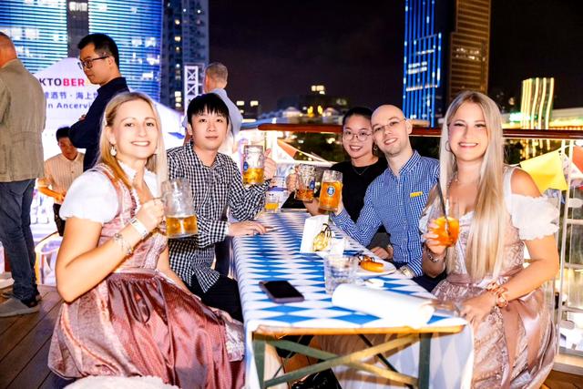 山海缔造的法中双味饕餮盛宴——深圳海上世界幕爵法餐探秘。