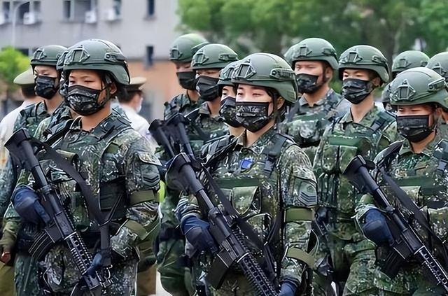醒醒吧！就算台湾愿意和平回归，台湾也不可能允许解放军对台驻军