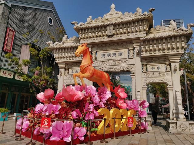 外地游客感受顺德浓浓年味