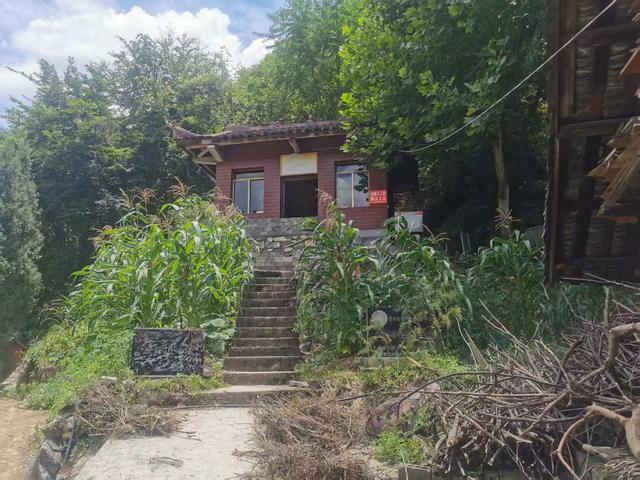 遵义播州：宝峰山上宝峰塔