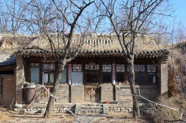 山西废而不弃的古村落，规模宏大古朴古香，50年前村民为何要搬离