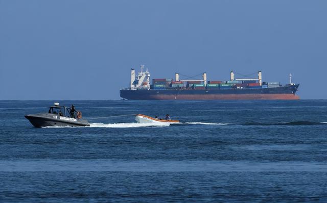 明抢5000万桶石油后，特朗普转头才发现：中国连一桶都不肯买了