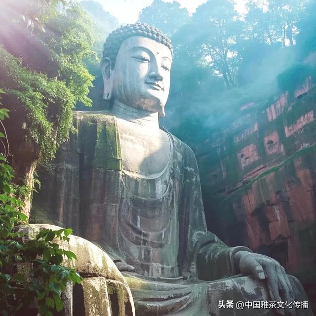 嘉州故事：临江而坐的千年史诗