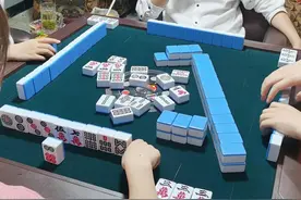 打麻将没有牌运的两类人，输多赢少是必然，应该远离麻将！图片