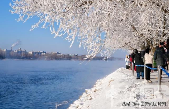 吉林小雾凇岛迎五星雾凇