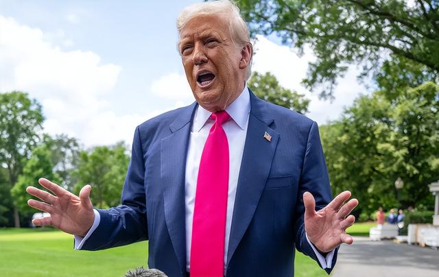 特朗普弃台后，美国批准一项交易，要逼华全额付款	，中国连夜换将