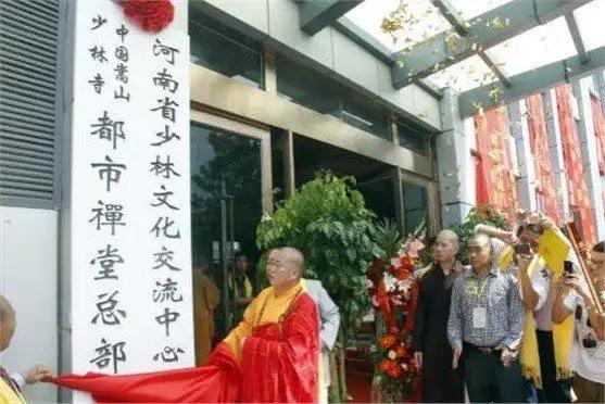 令人意外的是，继释永信被带走“翻车”后，被牵连最惨的人竟是她