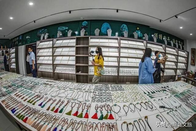 从武当山到“神武峡”: 世界文化遗产文旅融合新范式