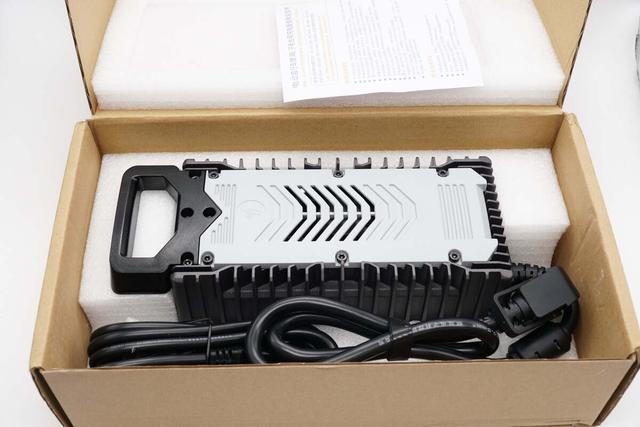 非大型切割机搞不定这大块头！九号1080W ebike新国标充电器拆解