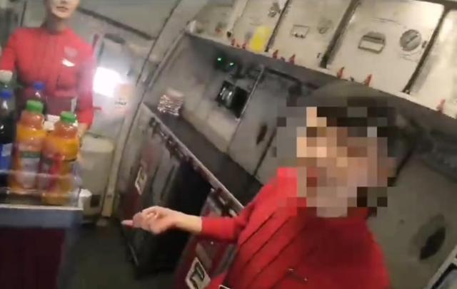 刁难乘务员的宋某“社会性死亡”，更多“黑料”被扒，有空乘被逼辞职
