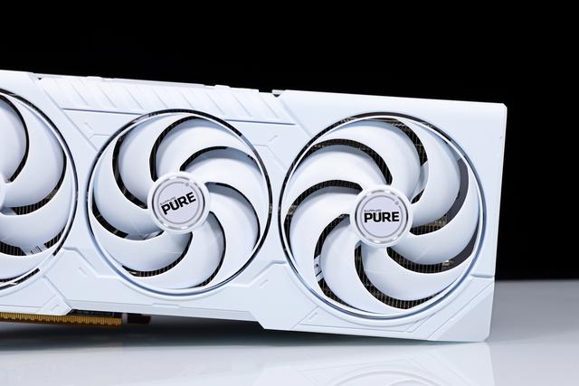 还买 5060 Ti 16GB？RX 9070 GRE 才是更好选择！